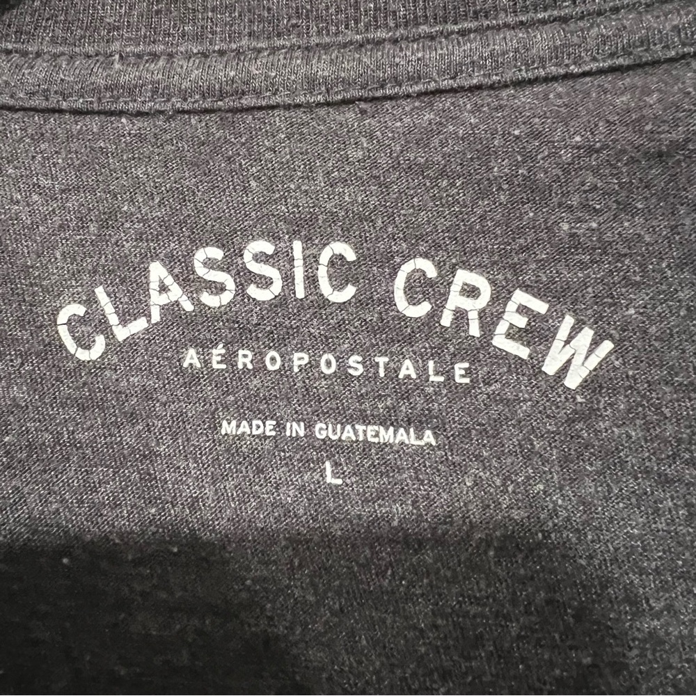 Aeropostale New York Graphic Black Shirt Women’s Size Large Classic Crew Top EUC - Picture 4 of 6